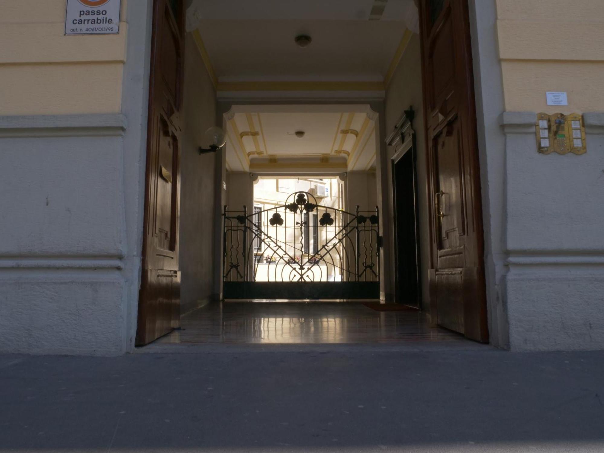 Wonderful Downtown Apartment-Hd Netflix, King-Size Bed, Two Minutes' Walk From Metro, Milan